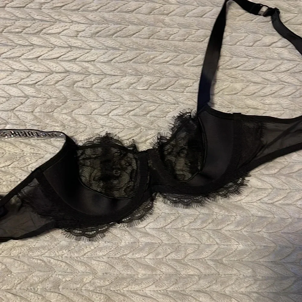 Victoria’s Secret bra